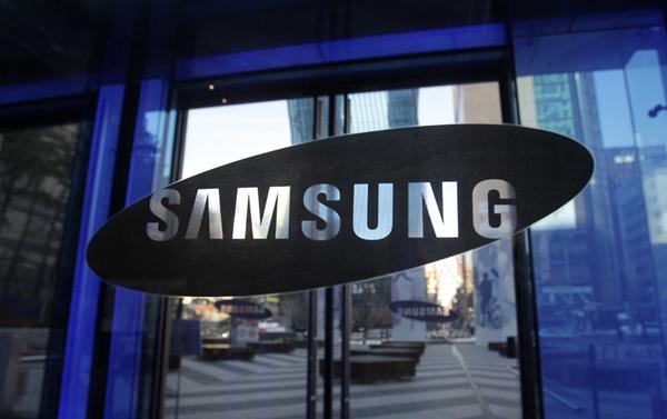 Samsung Smart Monitor Supports Picture-In-Picture Function 