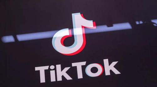 How TikTok's Algorithm Shapes Global Fashion Trends 